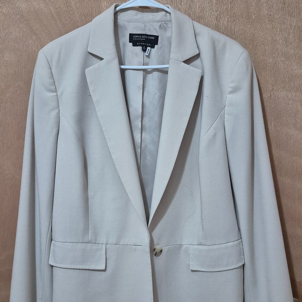 Jones New York , size 16, Tan